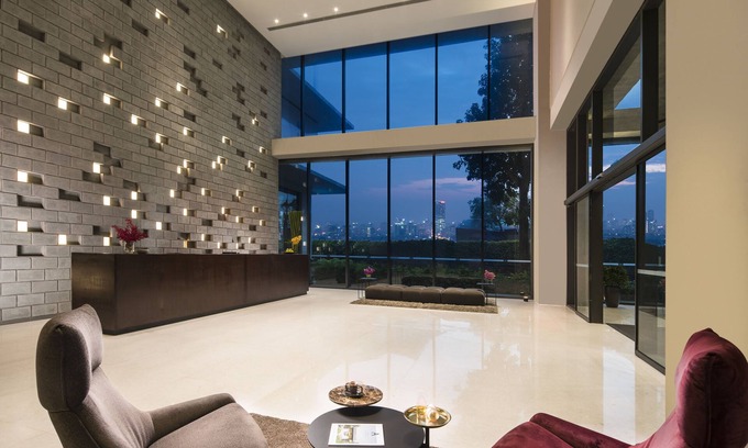 Quang An Apartment | Discover Somerset West Point Hanoi: 4-Star Guest Favorite