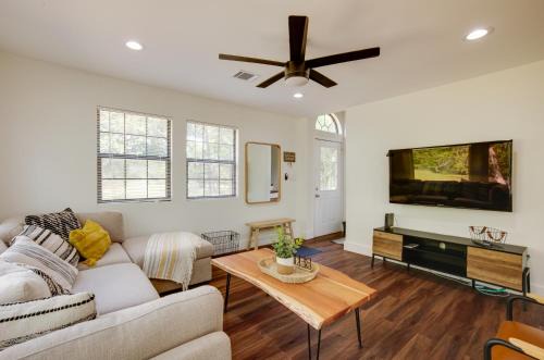 Somerville House | Cozy Somerville Cabin with Private Pool for Family Fun