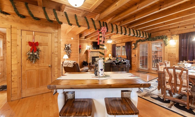 Sevierville Cabin | Cozy 2 Bedroom Cabin with Pool and Spa by Redawning