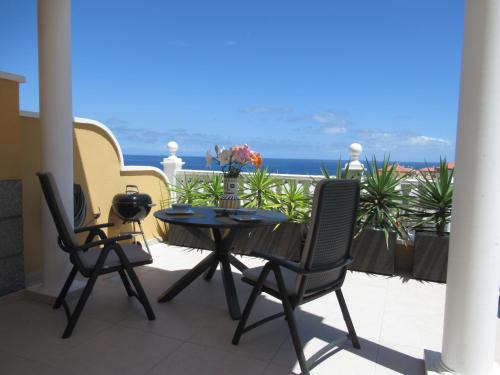 Arenas del Mar Villa | Oceanfront Getaway: LAS DUNAS 9 with Pool & WiFi