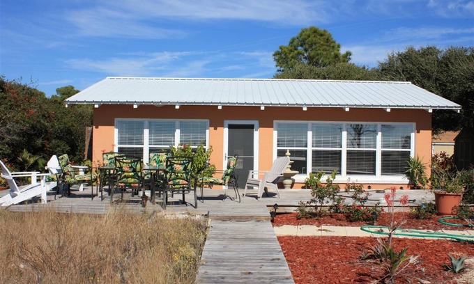 Alligator Point Cottage | Idyllic Beachfront Cottage: Guest Rated 9.8 with Ocean Views