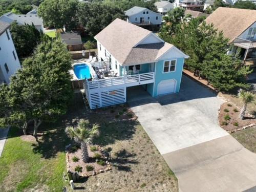 Colington House | Beachside Retreat: Dog-Friendly with Private Pool & Hot Tub