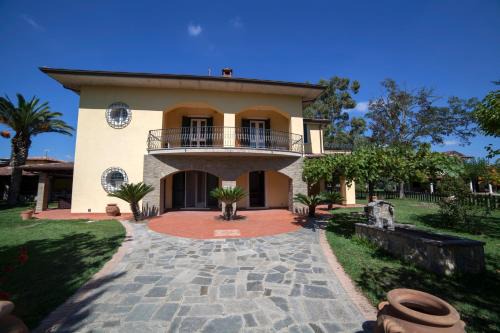 Albanella House | Indulge at Somnium La Dimora Del Relax - Rated 9.3/10!