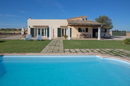 Campos House | Son Coves Petit: Oceanfront Getaway with Top Guest Ratings