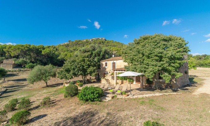 Es Carritxo House | Discover SON ESQUERRÀ: Country House with Free WiFi