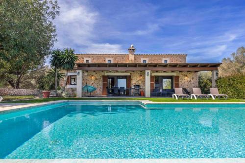 Ariany House | Discover Son Guillot De'n Pedro: Oceanfront Family Retreat