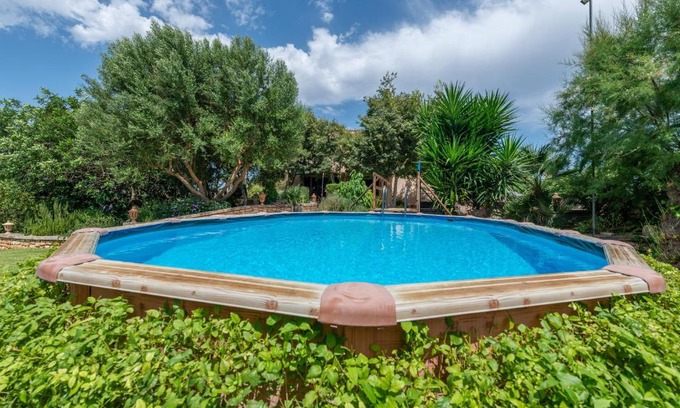 Manacor Ski Chalet | Discover Son Lloringo: Family-Friendly Retreat with Pool