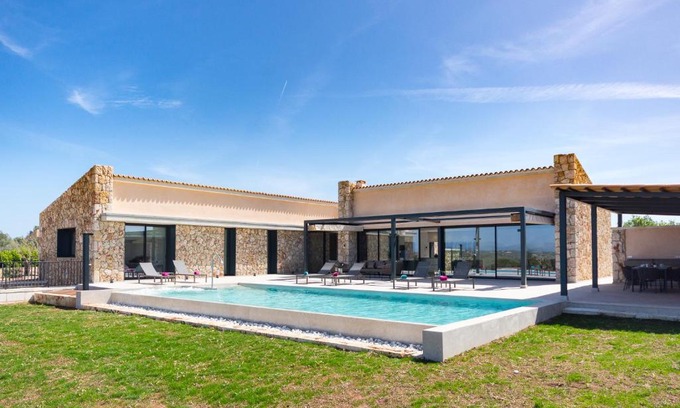 Ariany Villa | Elegant Family Retreat at Son Quillot 1 with Pool Access