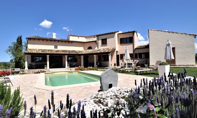 Caimari Villa | Relaxing SON RUBI Finca in Selva with Pool for 7 Guests