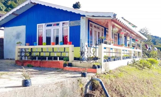 Lebong and Mineral Spring Tea Garden House | Family-Friendly Retreat at Sona Homestay by StayApart