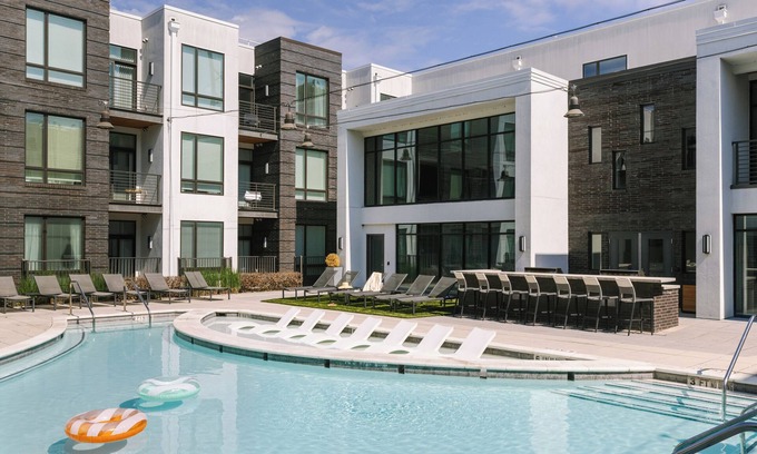 Hillsboro Village Apartment | Relaxing One-Bedroom Apartment at Sonder Village 21