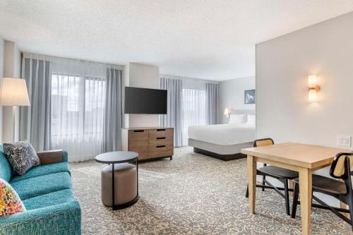 Downtown San Antonio Hotel | Explore Sonesta ES Suites San Antonio Near Alamo Plaza