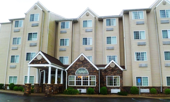 Morgantown Hotel | Discover Sonesta Essential Morgantown with Spa and Dining