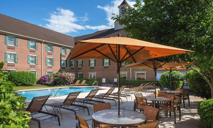 South Lowell Hotel | Relax at Sonesta Select Boston Lowell with Great Amenities
