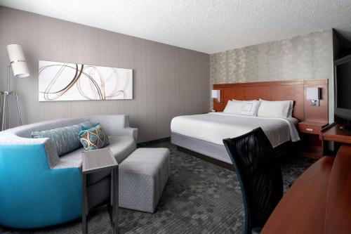 Camarillo Hotel | Pet-Friendly Sonesta Select Camarillo with Oceanfront Views