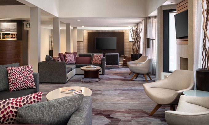 Camelback East Hotel | Discover Sonesta Select Phoenix Camelback - Guest Rated 8.8