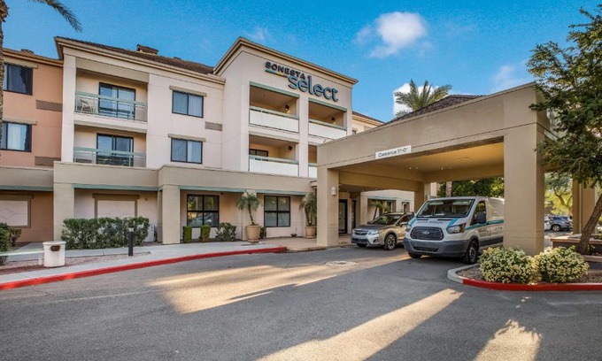 Chandler Hotel | Discover Sonesta Select Phoenix Chandler: Pet Friendly & Pool