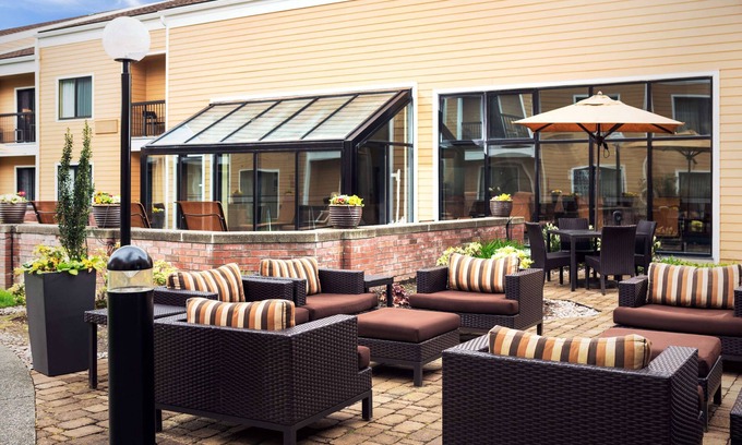 Bridle Trails Hotel | Discover Sonesta Select Seattle Bellevue Redmond's Top Amenities