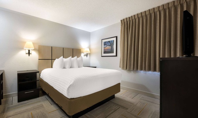 Huntsville Hotel | Pet Friendly Suites Near Huntsville Research Park
