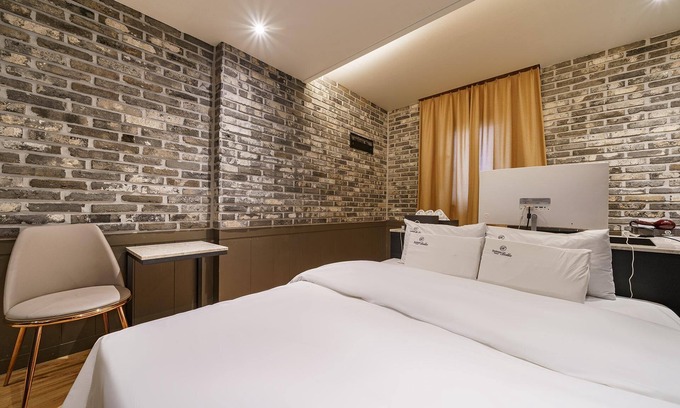 Pyeongtaek Hotel | Eco-Friendly Stay at Songtan Bella with Breakfast Included