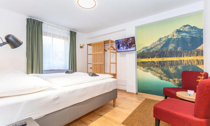 Maria Alm am Steinernen Meer House | Discover Sonnberg Lodge: Pet-Friendly Retreat with Top Ratings