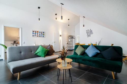 Stockach Apartment | Experience Sonne und Mehr: Family-Friendly & 10/10 Rated