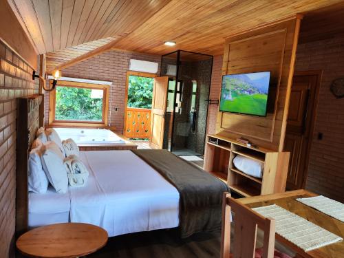 Sao Martinho Apartment | Top-Rated Sonnen Schein Chalés with Hot Tub & Family-Friendly Amenities