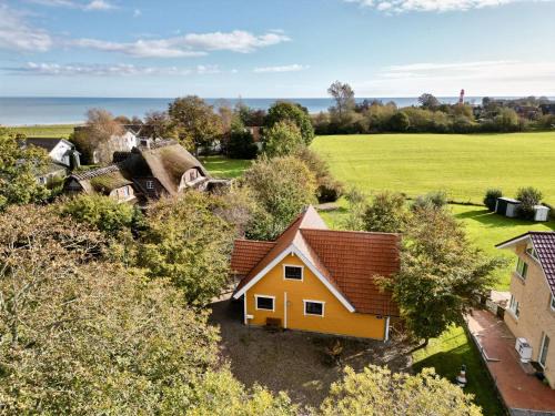 Falshoft House | Sonnenblumenhaus