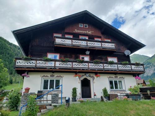 Großdorf Apartment | Exceptional Sonnenhof: Family-Friendly Retreat with Top Ratings