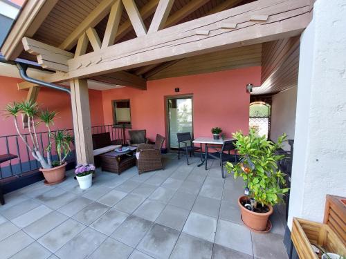 Pichl Apartment | Guest Rated 9/10: Sonnfeld Appartement with Hot Tub & Kitchen
