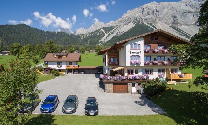 Ramsau am Dachstein House | Discover Sonnhof: Oceanfront Escape with 4-Star Comfort
