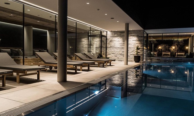 Sankt Veit im Pongau Hotel | Indulgent Sonnhof Suite at Verwöhnhotel Sonnhof