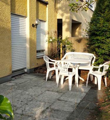 Forchheim Hotel | Bright Ground-Floor Apartment with Garden Terrace Access