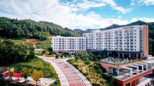 Cheongsong Resort | Relaxing Retreat at Sono Belle Cheongsong with Pool & Dining