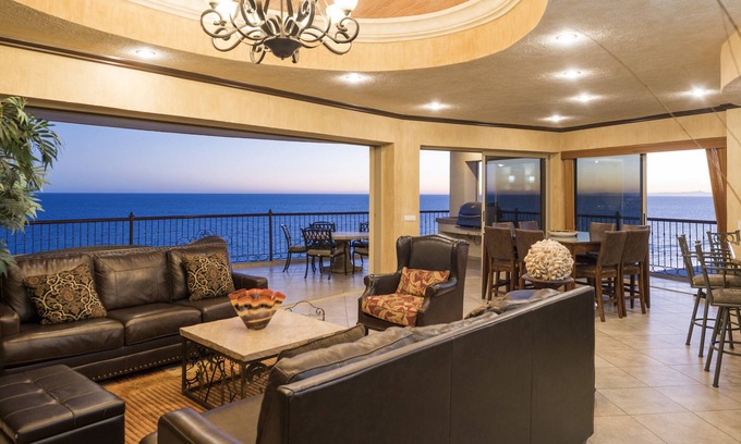 Bella Vista Condo | Discover Sonoran Sky 1510: Unique Oceanfront Penthouse