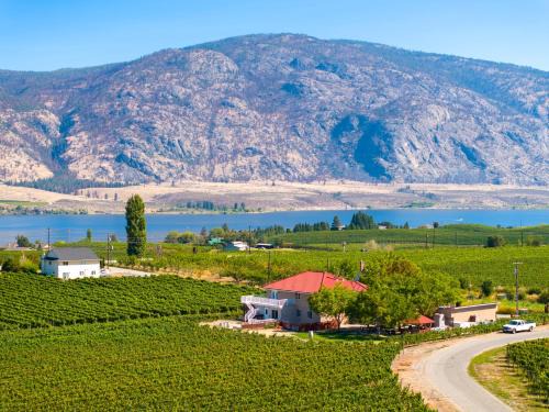 Okanagan-Similkameen Hotel | Explore the Sonora Desert Inn: Family-Friendly Getaway