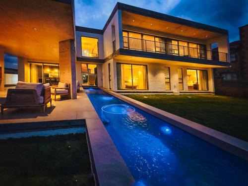 Struisbaai Villa | Sonvanger Villa Oceanfront Luxury