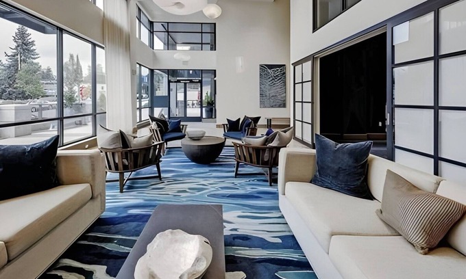 Mercer Island Apartment | Welcoming Sophari Mercer Island Suites with Family Amenities
