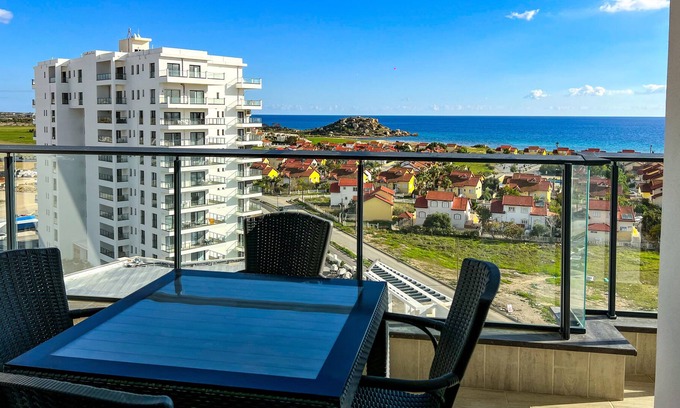 Gastria Apartment | Sophia Pool 2-bdr Apartment with Seaview