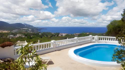 Sant Josep de sa Talaia Villa | Elegant Villa in Sant Josep with Private Pool & Family Amenities