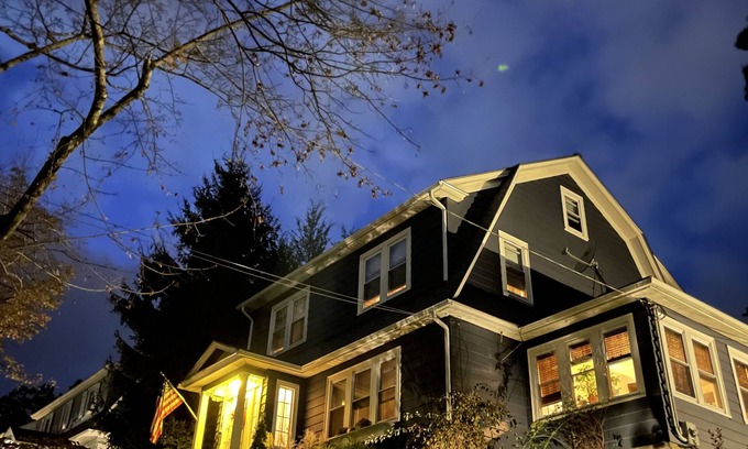 Salisbury Street House | Urban Oasis: 3 BR Home with Hot Tub in Worcester