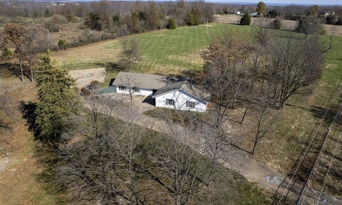 Winfield House | Elegant Country Guest House with Spa & Breakfast Included