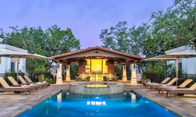 Wetmore Condo | Elegant Retreat in Texas Hill Country with Pool & Spa