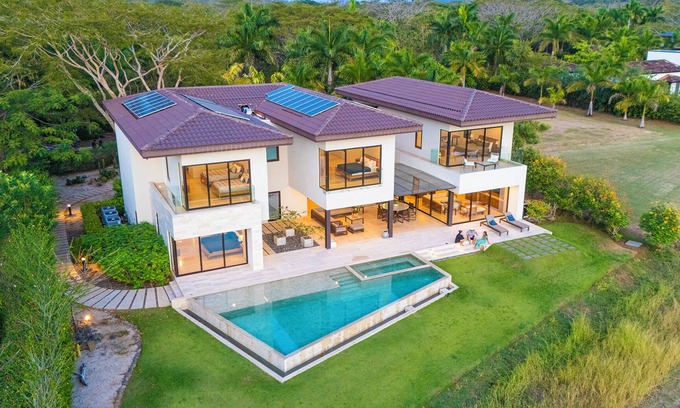 Tamarindo House | Paradise Villa with Ocean Views & Spa - Rated 10/10 by Guests