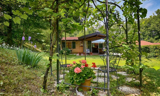 Villanuova sul Clisi Apartment | Guest Rated 9.4: Soprazocco Di Gavardo with Pool & Kitchen