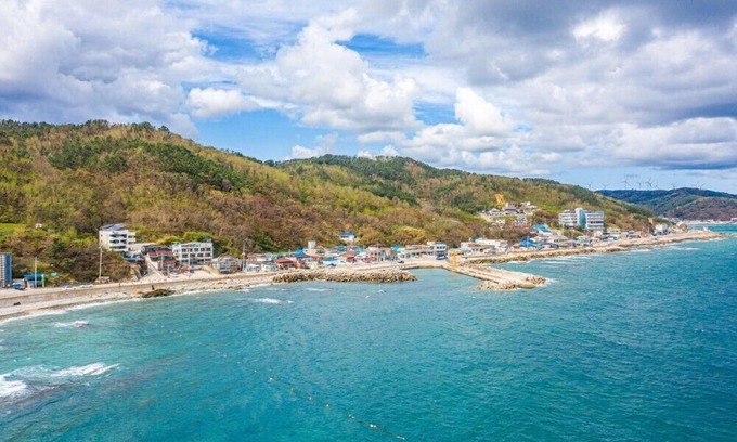 Yeongdeok House | Cozy Stay at Sora Pension with Family-Friendly Amenities