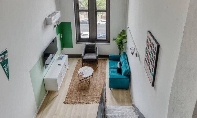 West Philadelphia Apartment | Modern Sosuite 1BR Loft with Gym and Pet-Friendly Options