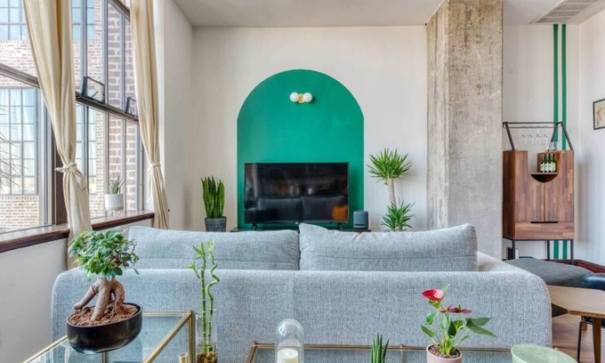 West Poplar Apartment | Highly Rated Sosuite: 1BR Penthouse with Gym & Bar