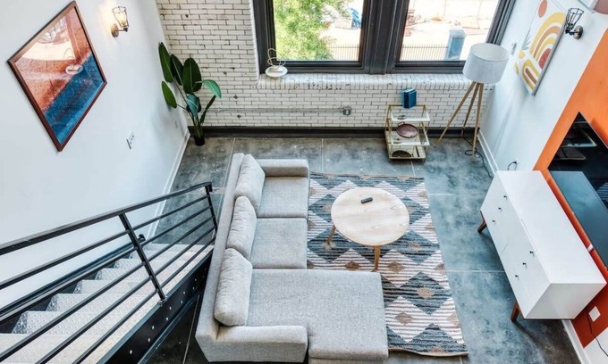 West Philadelphia Apartment | Discover Sosuite: Studio Loft with Gym & Lounge Amenities