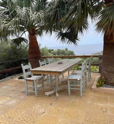 Agios Vasileios House | Souda’s Nest: Pet-Friendly Retreat with 9.5/10 Rating